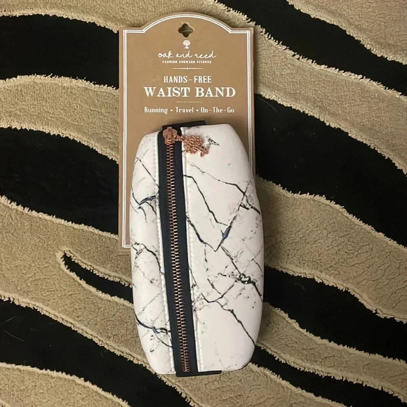 Oak & Reed Belt Bag - Picture 1 of 4